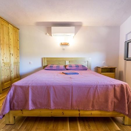 Seafront Studio With Direct Beach Access Koroni  Bagian luar foto
