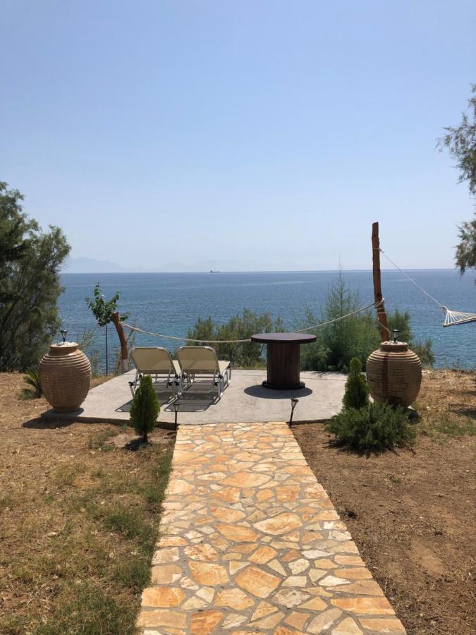 Seafront Studio With Direct Beach Access Koroni  Bagian luar foto