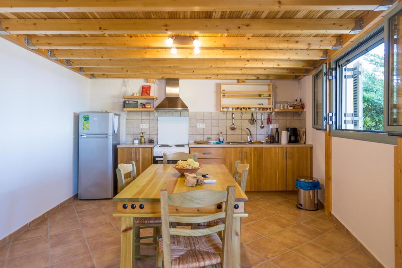 Seafront Studio With Direct Beach Access Koroni  Bagian luar foto