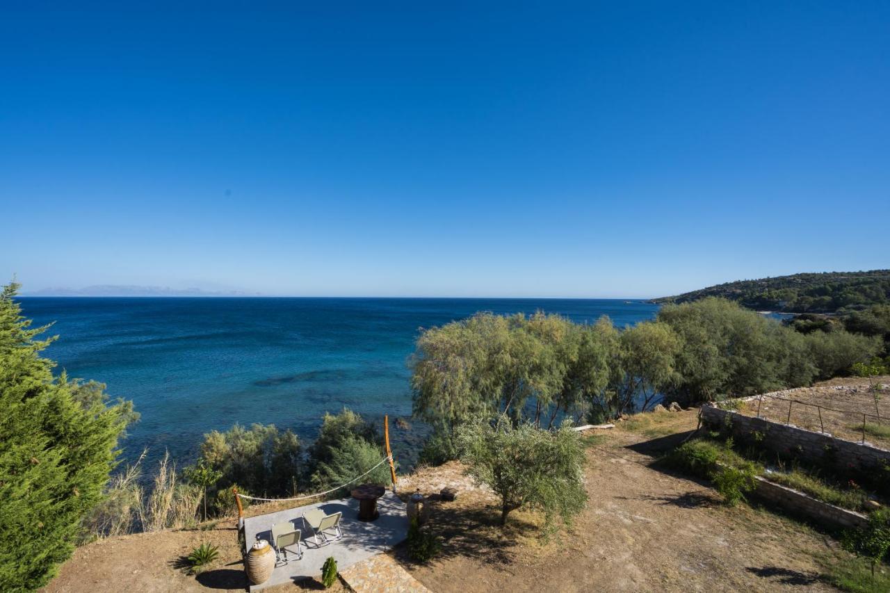 Seafront Studio With Direct Beach Access Koroni  Bagian luar foto